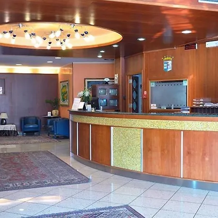 Point Hotel