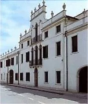 Point Hotel Conselve